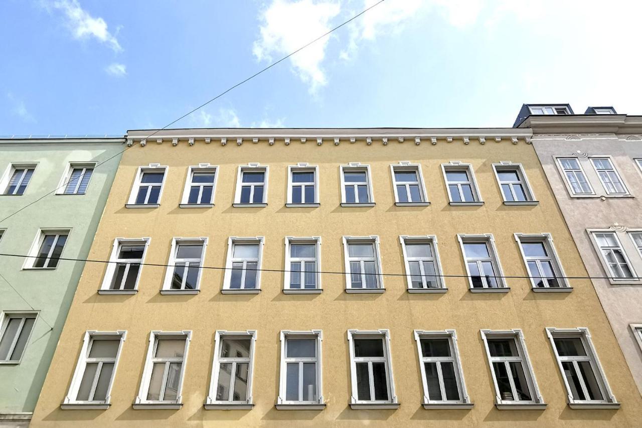 Vienna Palm Apartments Екстер'єр фото