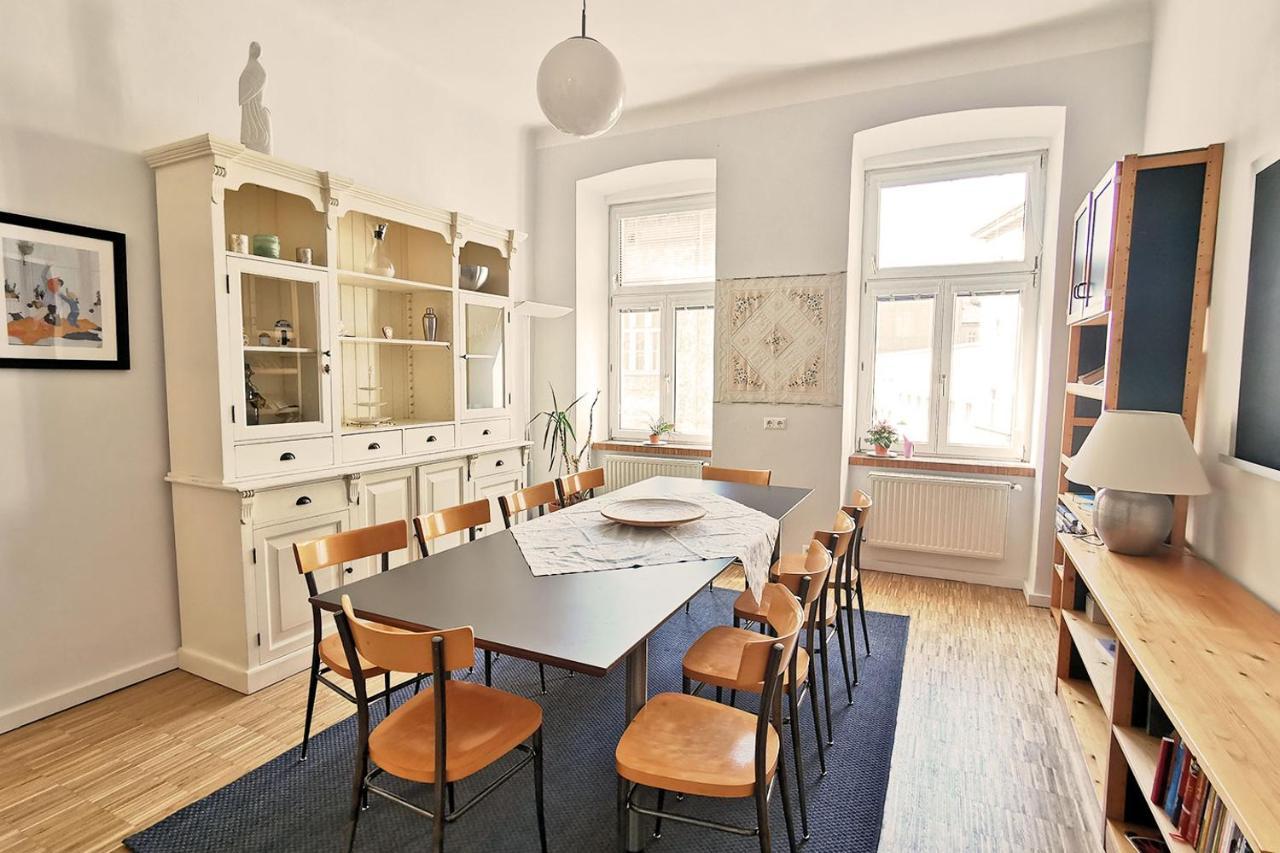 Vienna Palm Apartments Екстер'єр фото